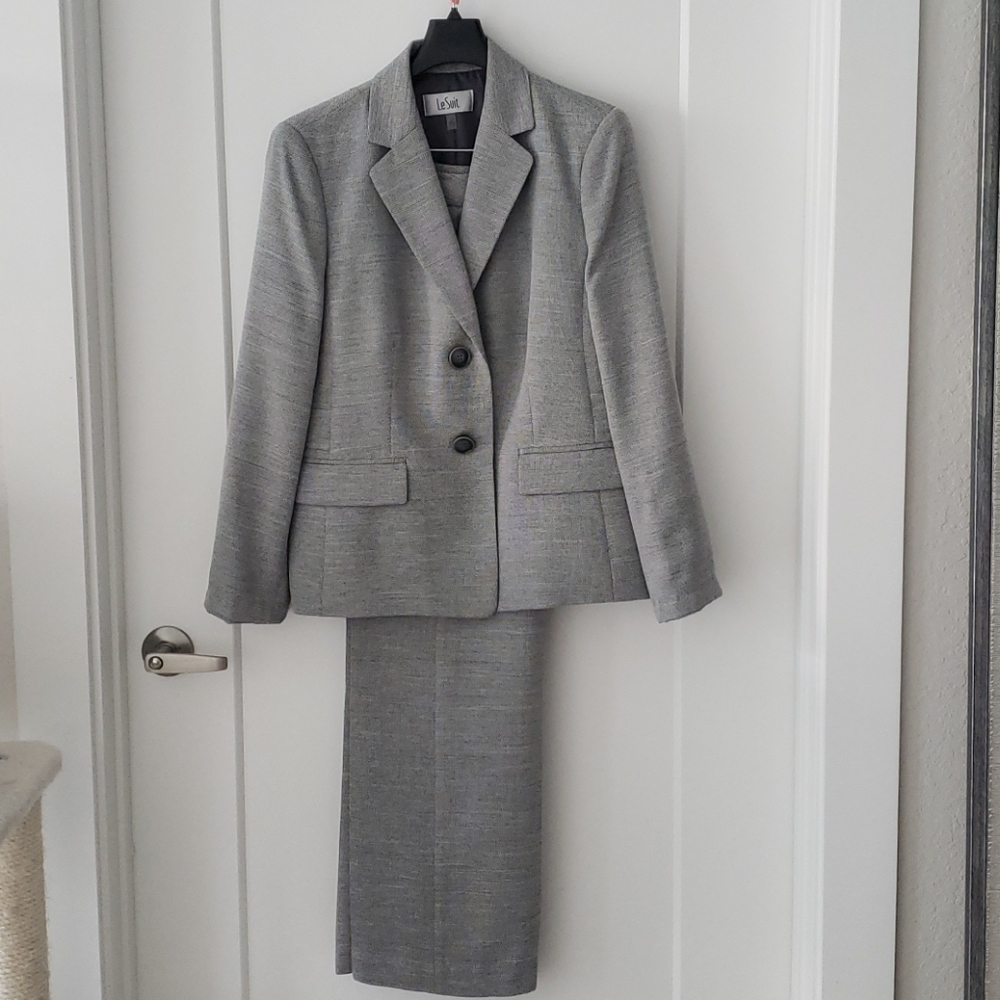 Le Suit- Business Suit